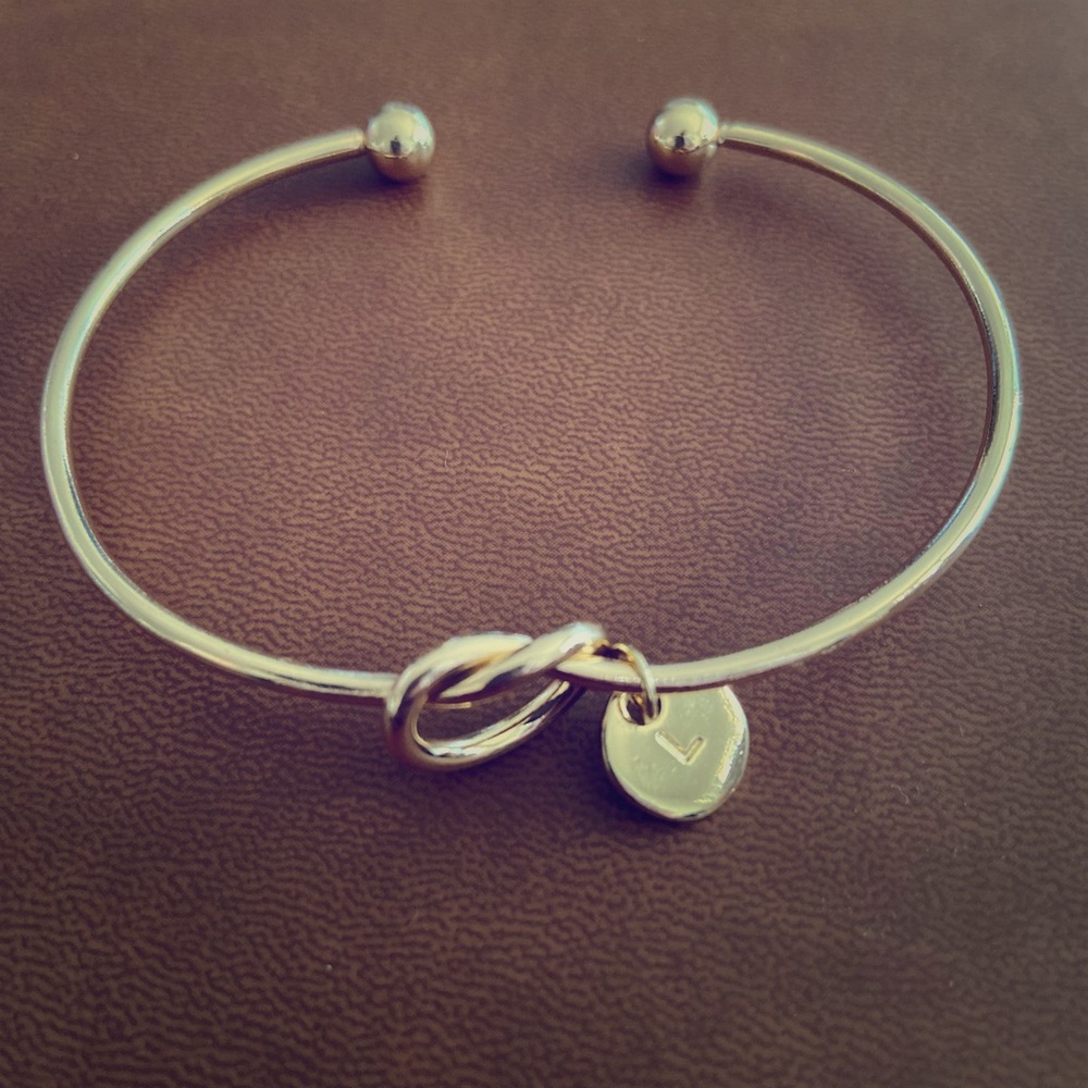Knotted “L” bracelet